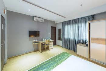 فندق Treebo Golden Pearl Koramangala بنغالور المظهر الخارجي الصورة